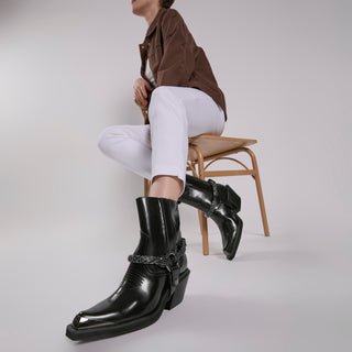 Botín con Tacón Api250926 Piel Negro